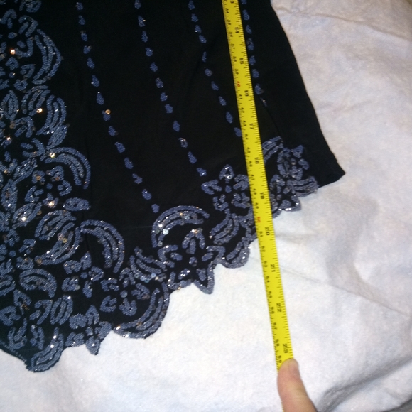 Embellished top - Picture 6 of 9